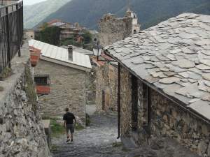 Xtrallusion photo gallery of Italy. Photos, pictures, images and photographs of the Italian Rivieras, the Italian Lakes, the Italian Alps, the Cinque Terre, the Amalfi coast and some of the most beautiful corners of Italy. Plus photos of Italian cities such as Pisa, Milan, Genoa and Rome.